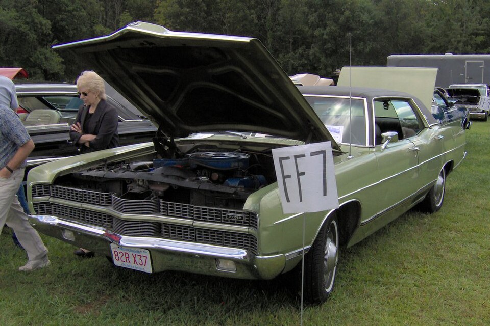 Файл:1969 Ford LTD 4-Door Hardtop.jpg