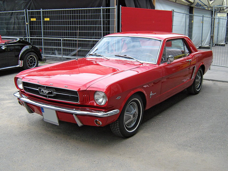 Файл:1965 Ford Mustang 2D Hardtop Front.jpg