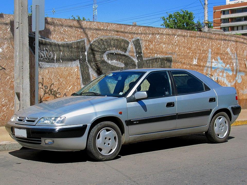 Файл:Citroen Xantia 1.8i SX 1999 (19737419770).jpg