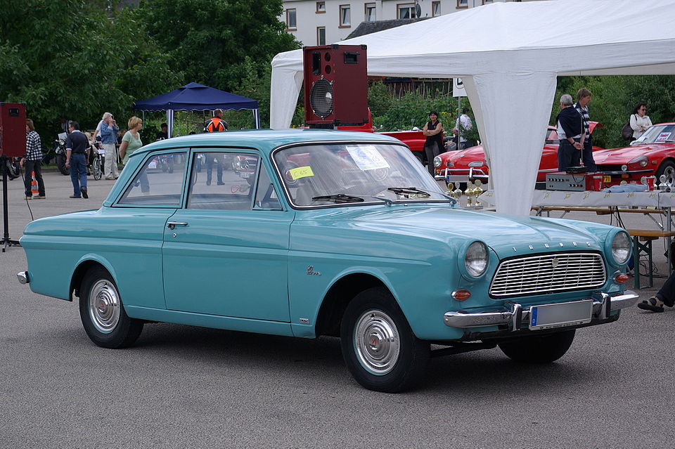 Файл:Ford Taunus P4 12m BW 1.JPG